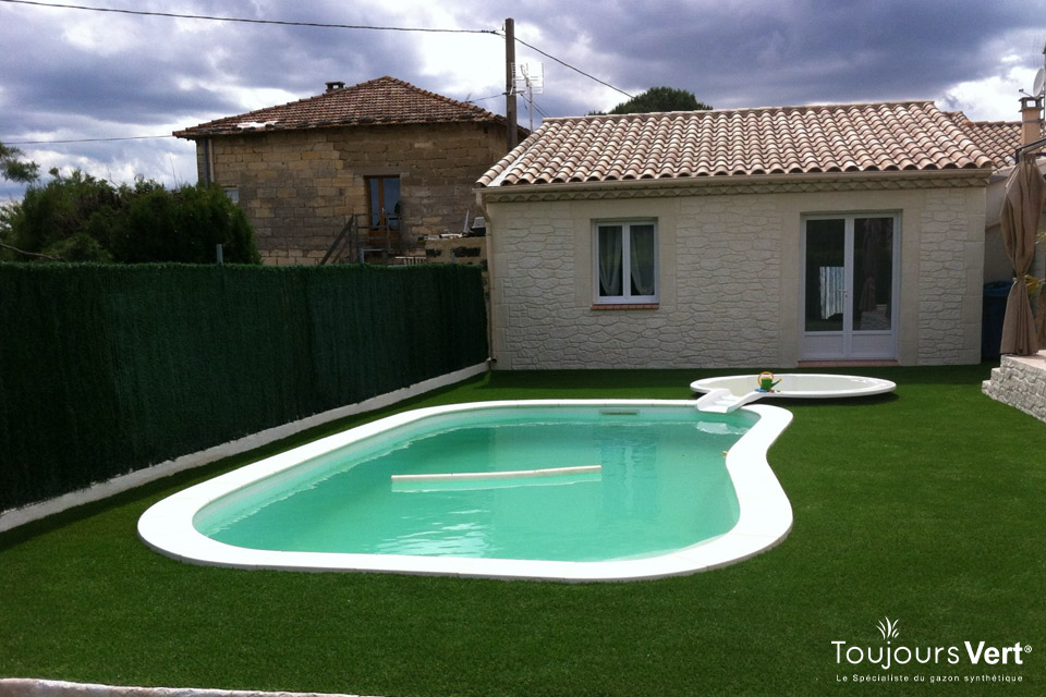 Gazon synthétique Toujours Vert CLASSIC 30 sur la commune de Los MASOS